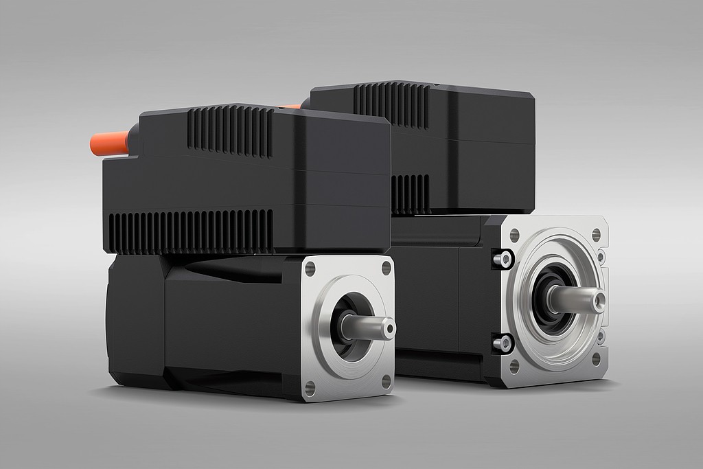 Combination of an inverter and servo motor Combination of an inverter and servo motor