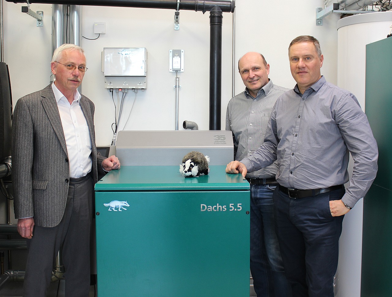 They’ve been working together on the Dachs for many years (from left): Jürgen Kuch, Key Account Manager at AMKmotion, Roland Engert of the Technology Centre and Thomas Seufert Team Leader Purchasing and Supplier Support, both SenerTec.